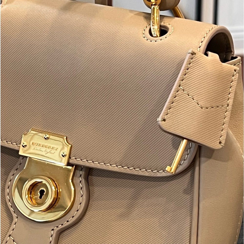 Burberry Honey Trench Calfskin Small Top Handle Bag - Picture 4 of 13